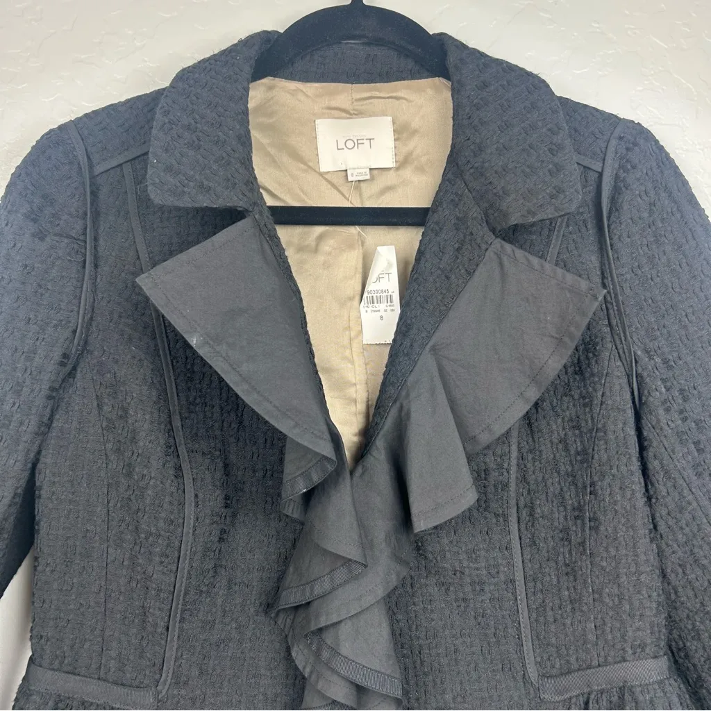 Ann Taylor LOFT black wool blend textured ruffled blazer jacket size 8 NEW - Image 2