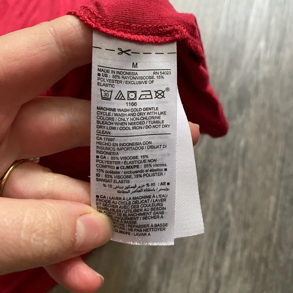 Off‎ Shoulder Slouchy Ruffle Red Midi Dress Medium Romantic Flowy Dainty Paris - Image 2