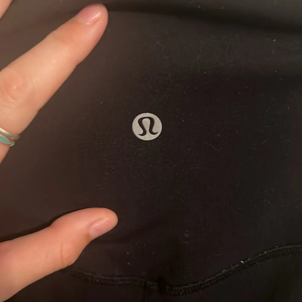 Lululemon Cropped Leggings - Image 3
