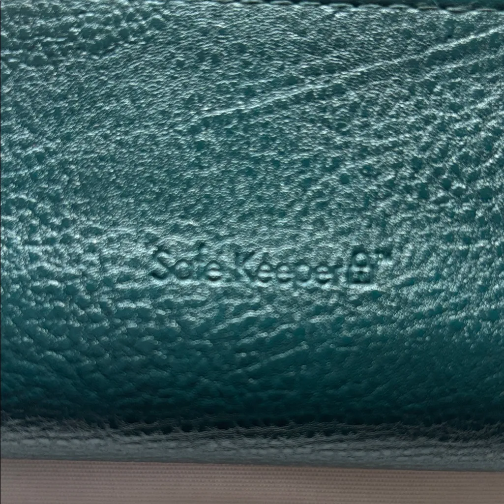 Safe Keeper Wallet GUC - Image 2