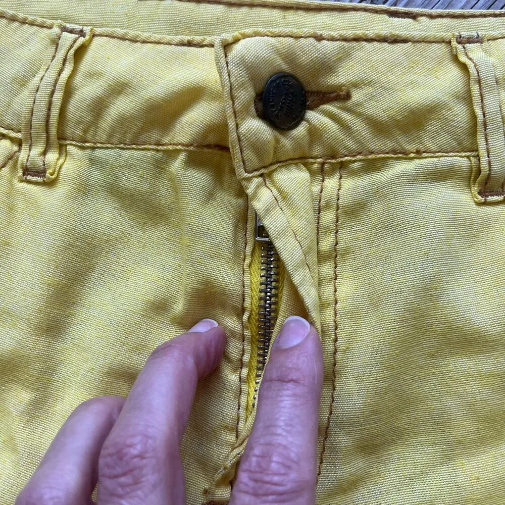 Farm Rio Women's Bright Yellow Cut Off Shorts Size 36 (28" Waist) - Image 4