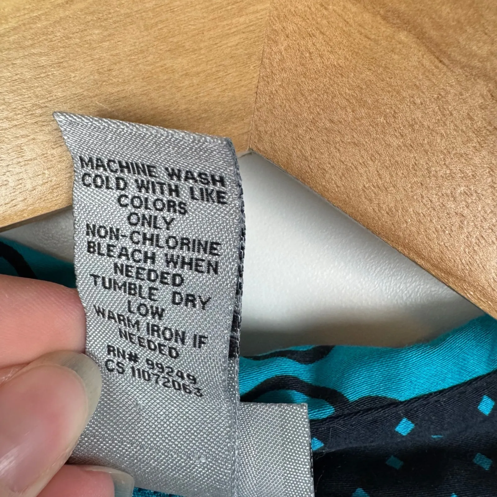 Catherines Womens Geometric Print Button Down Shirt Size 3X Office‎ Casual Comfy - Image 6