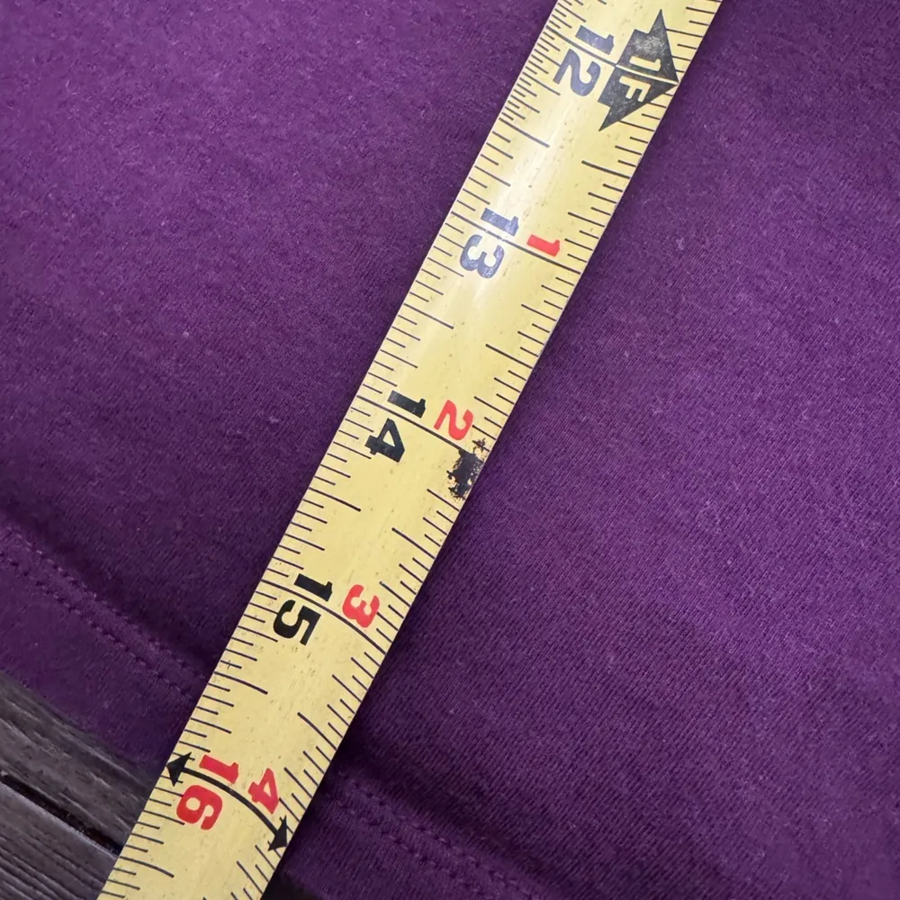 Savage x Fenty 1x plum crop top 16" from
Shoulder to hem Purple - Image 4