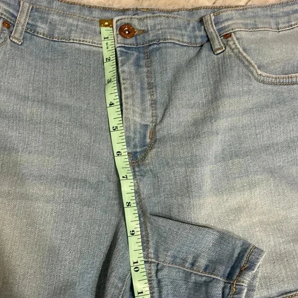 💛 Jessica Simpson Denim Blue Shorts - Image 7