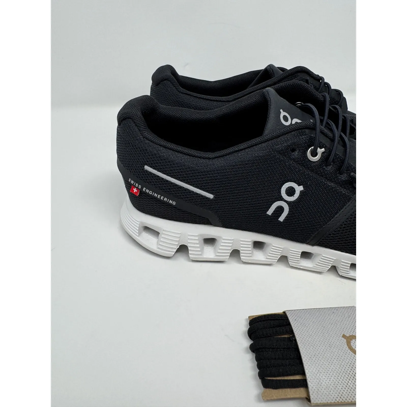 On Cloud Cloud 5 Black Sneakers - Image 7
