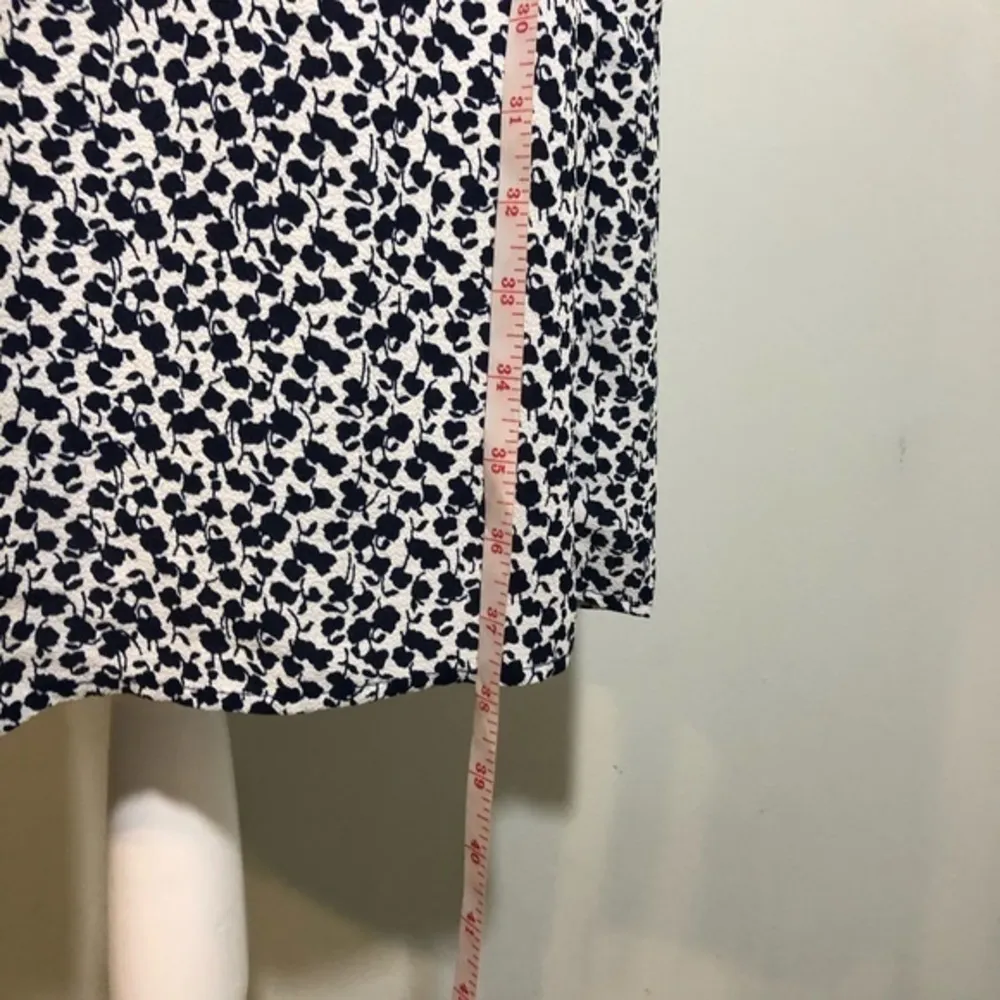 NWOT  Navy Blue White Floral Shirt Dress New Button Belted Flutter Sleeve - Image 7