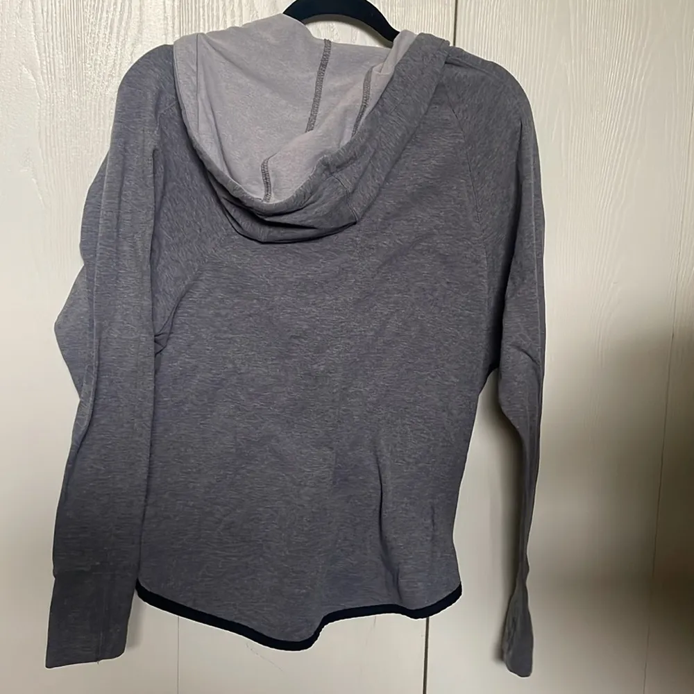 Athleta zip up hooded sweatshirt size S - Image 4