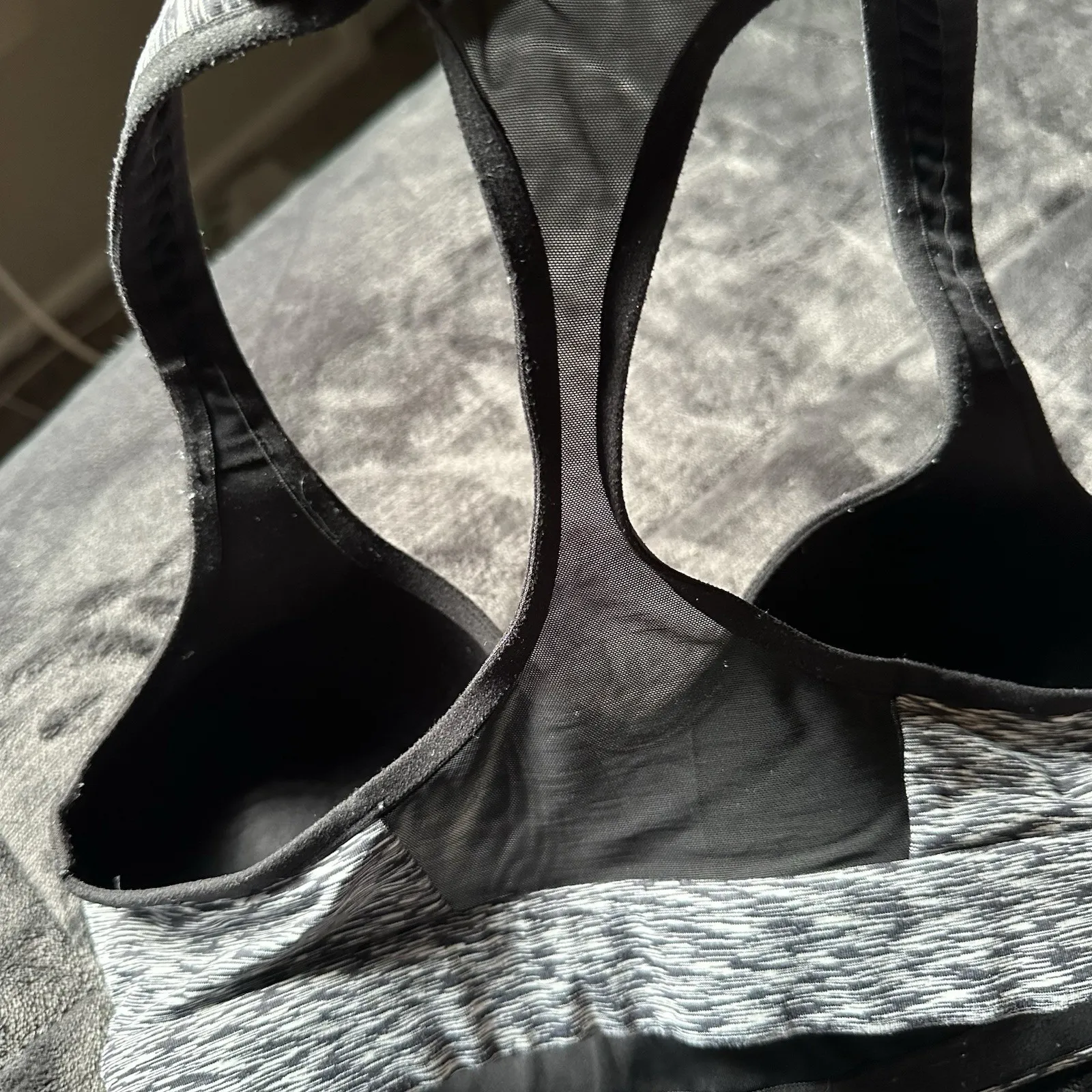 Lululemon Speed Up Bra Spaced Out Space Dye Black WHT‎ | SIZE 4 - Image 6