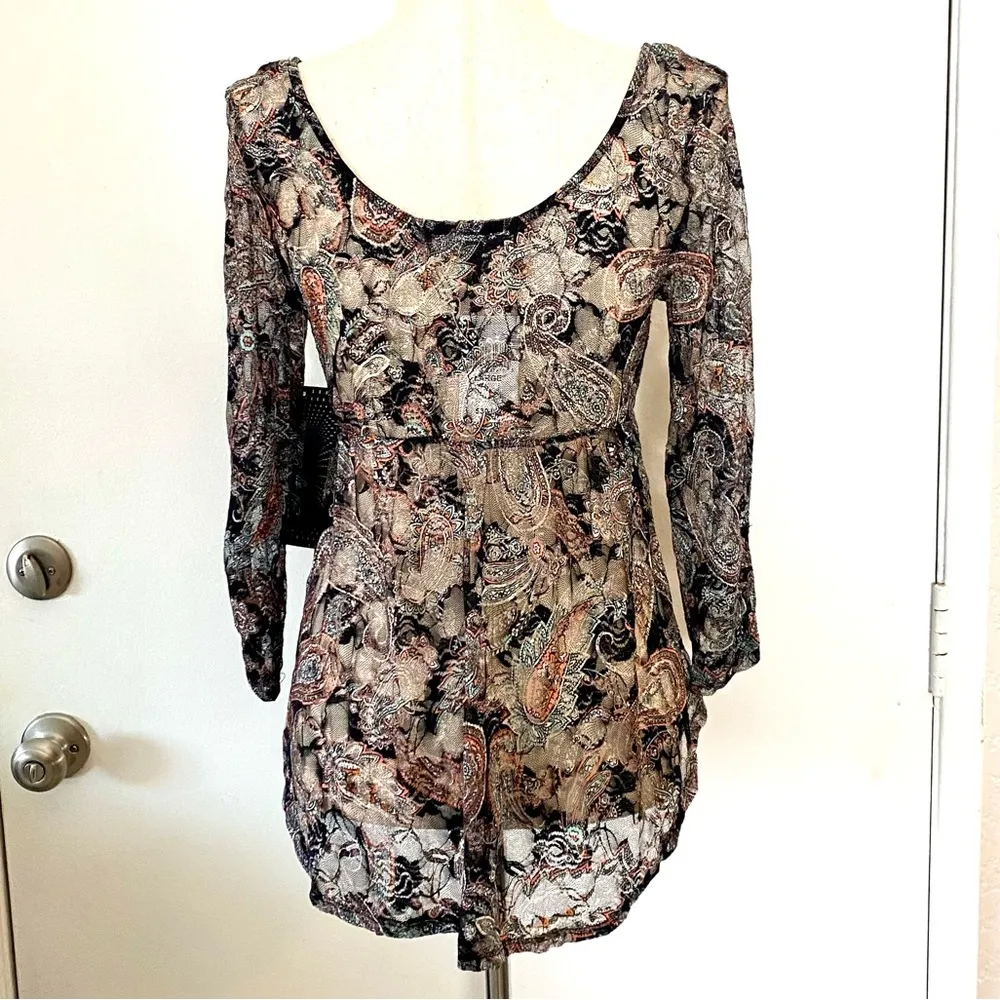 Almost Famous High Low Top NWT - Image 2