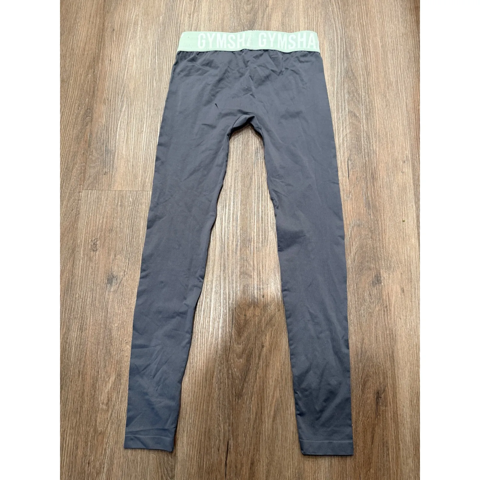 Gymshark Seamless Leggings Charcoal Grey Mint Logo Waistband XS - Image 3