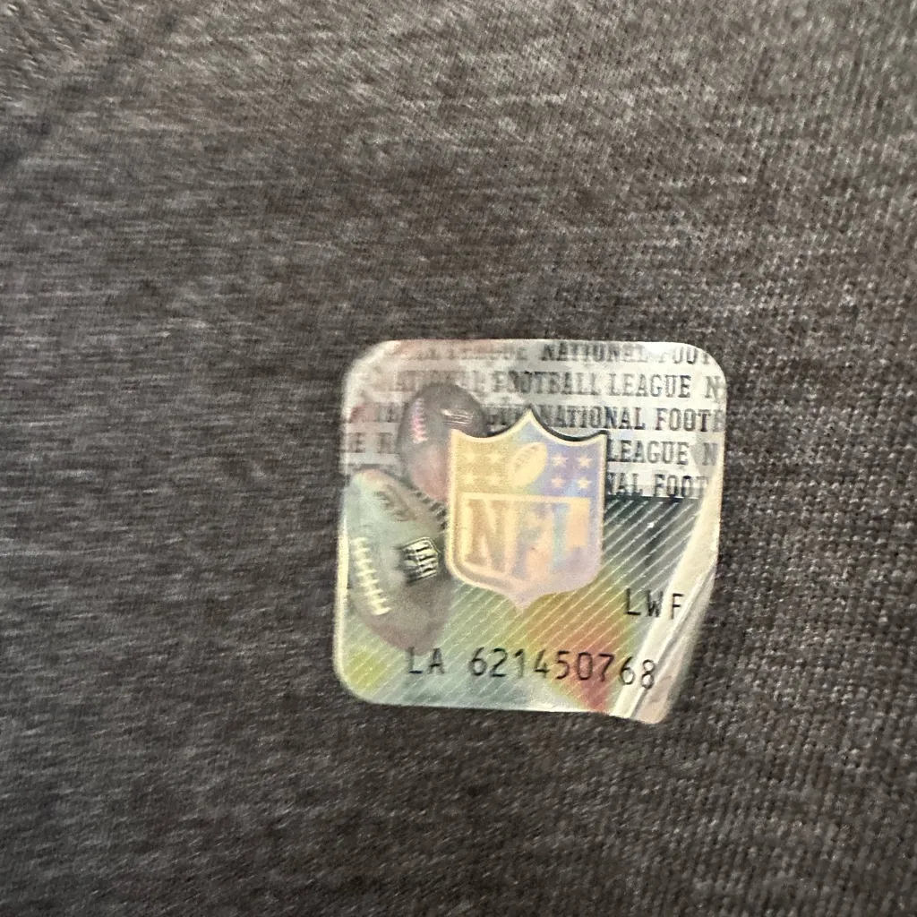 NWT Fanatics N.E. Patriots Super Bowl LIII Champions Women’s V-neck T-Shirt!‎ - Image 3