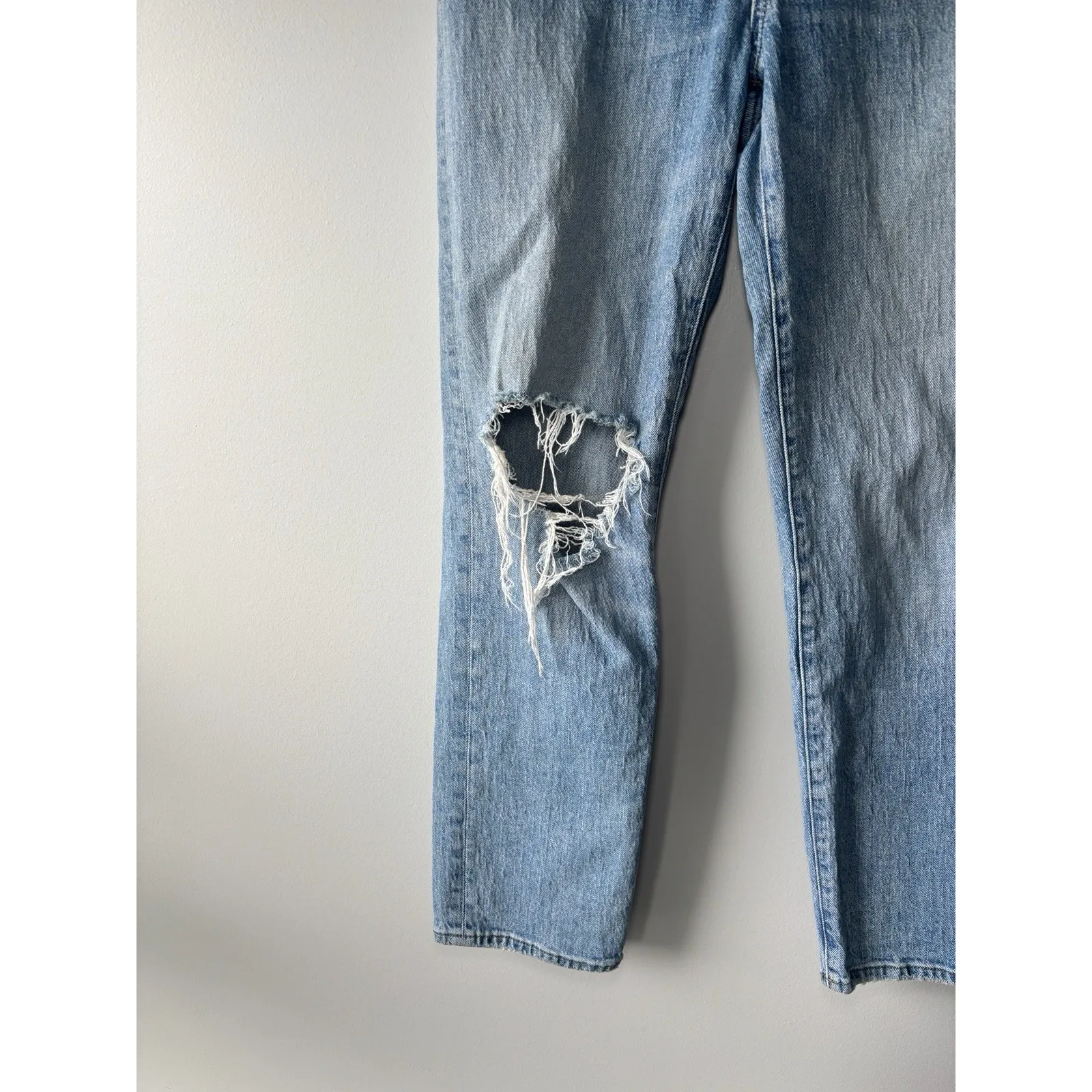 Madewell The Perfect Vintage Straight Jean in Reinhart Wash Size 26 Distressed - Image 5