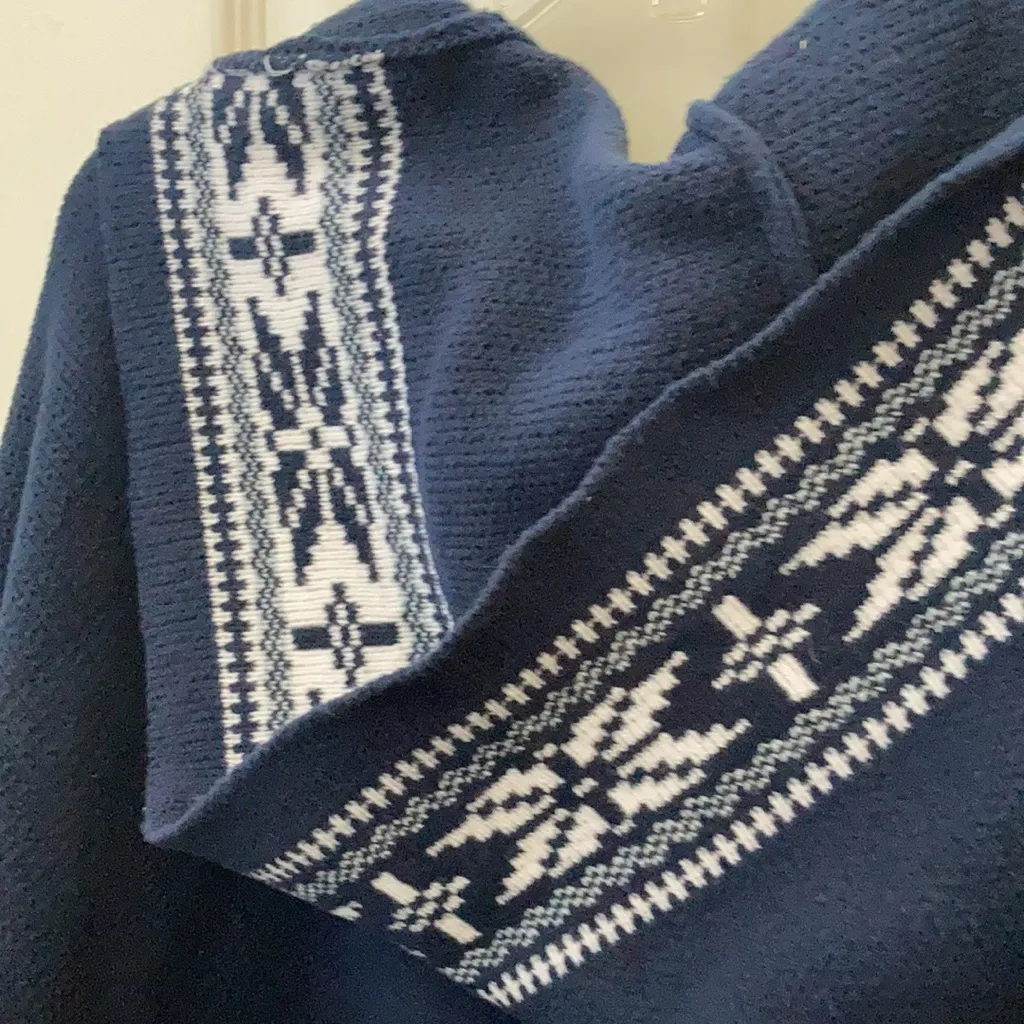 FINAL MARKDOWN Simply noelle NWT ladies hooded cape - Image 6