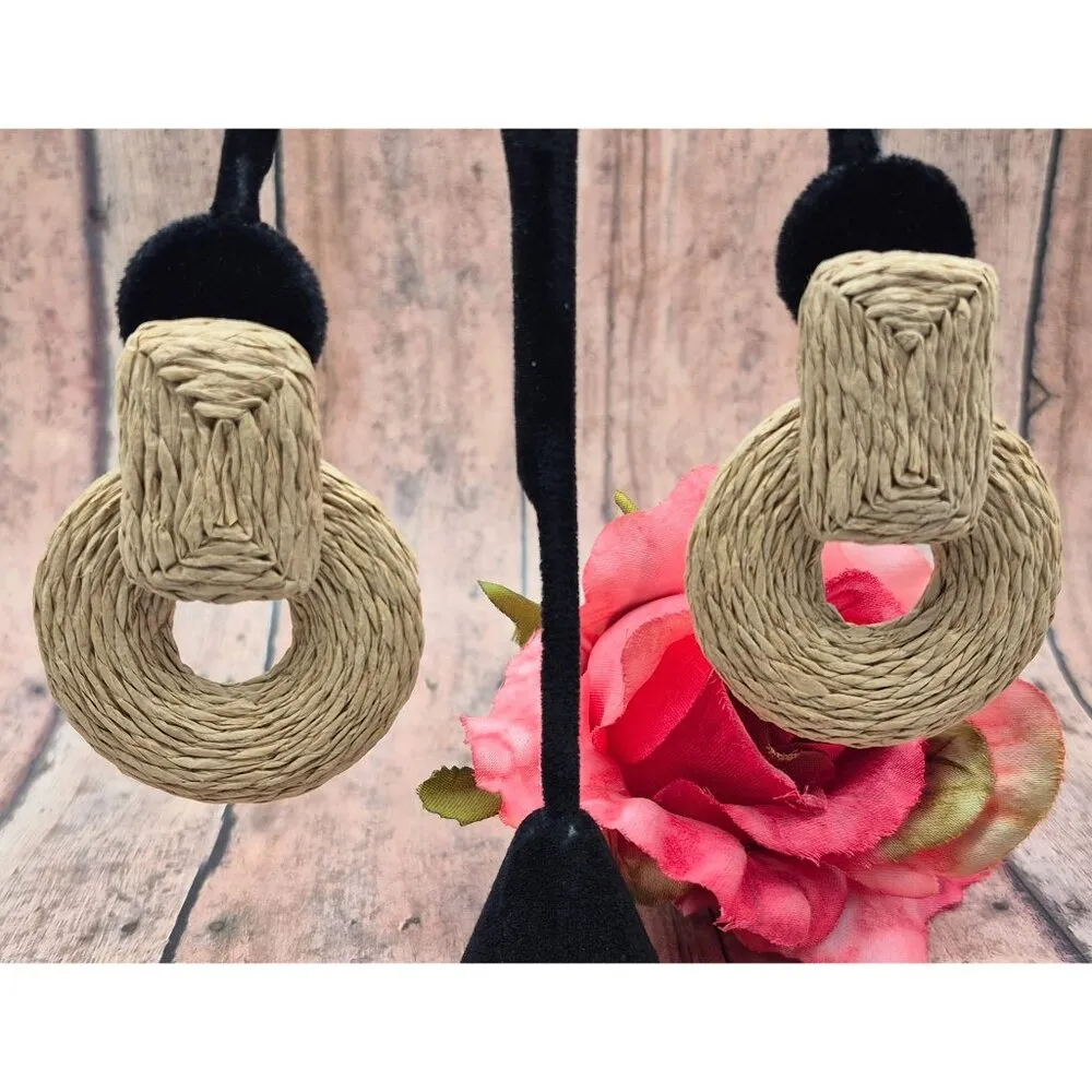 Brown Statement Woven Straw Door Knocker Hoop Earrings Boho Neutral Pierced - Image 3