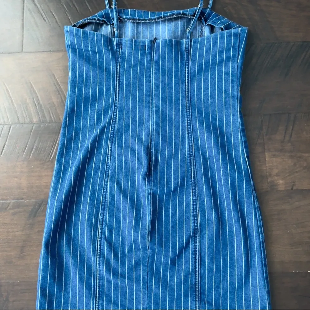 Forever 21 Striped Denim Mini Dress - Image 11