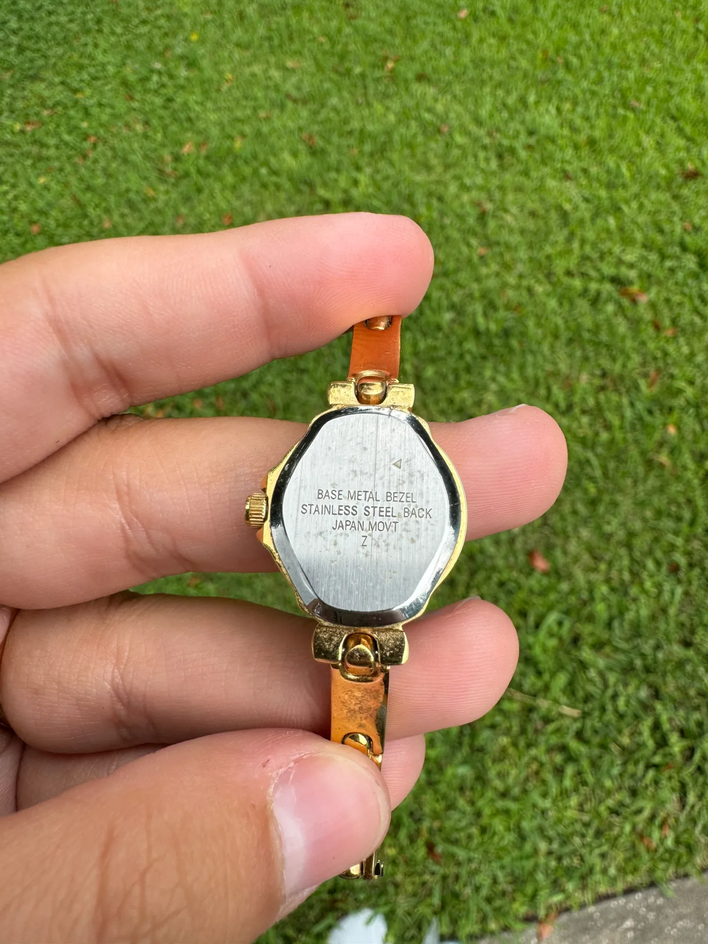 Premier Designs EUC  Analog Gold Wristwatch with Quartz Movement - 7” - Image 3