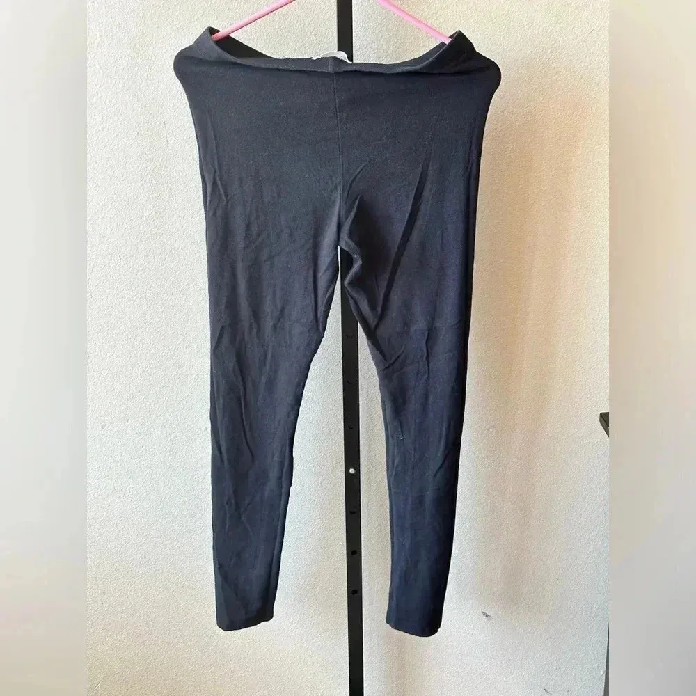 Forever 21 size large black leggings - Image 3