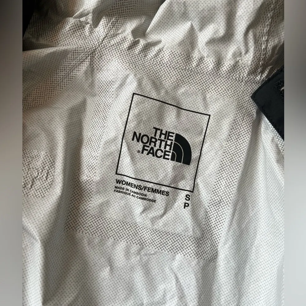 Women’s Antora Jacket - Image 4