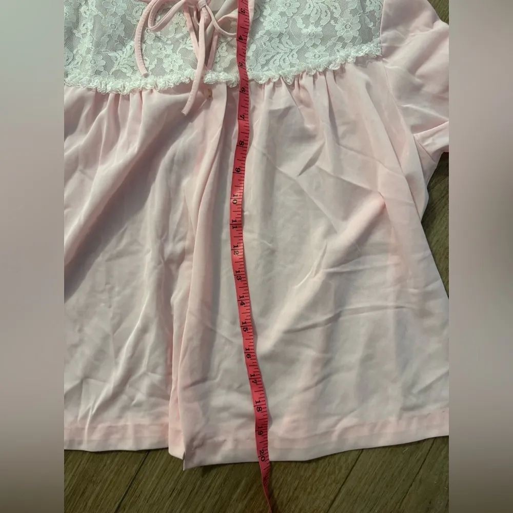 sabrina carpenter inspired vintage baby doll style blouse pink with lace detail Size M - Image 9