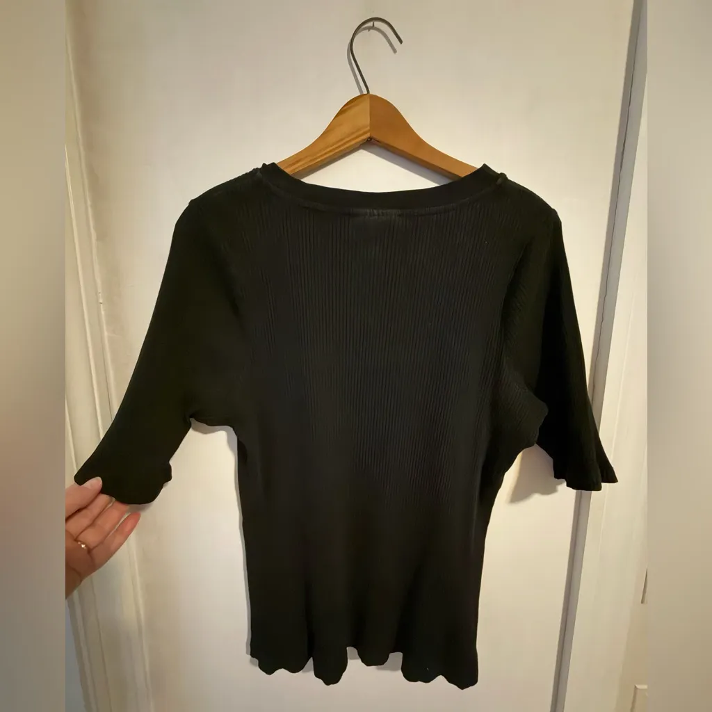 ModCloth ribbed crew neck top size 1X black. Preowned good condition. - Image 5