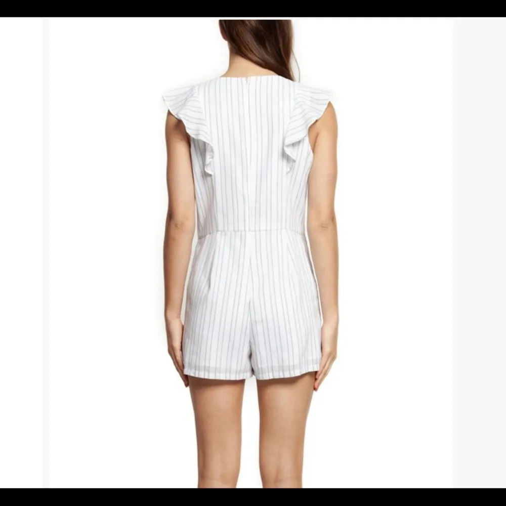 Dex White with Black Pinstripe Lace Up Romper Size M - Image 2