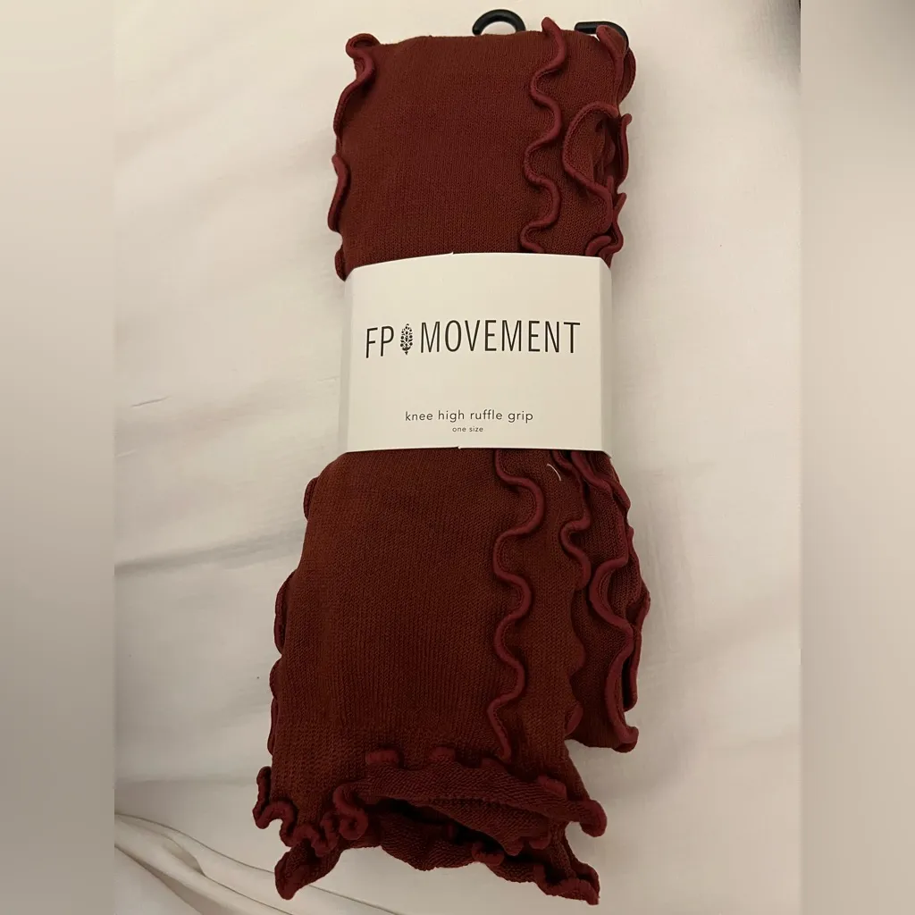 Free People Ruffle Over The Knee Grip Open Toe Socks NWT Wine - Image 5