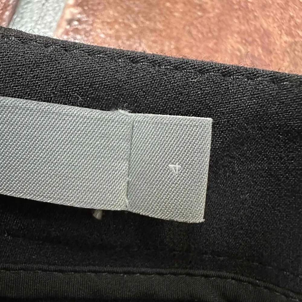 Vince Black Flattering Pants Size 4 - Image 3