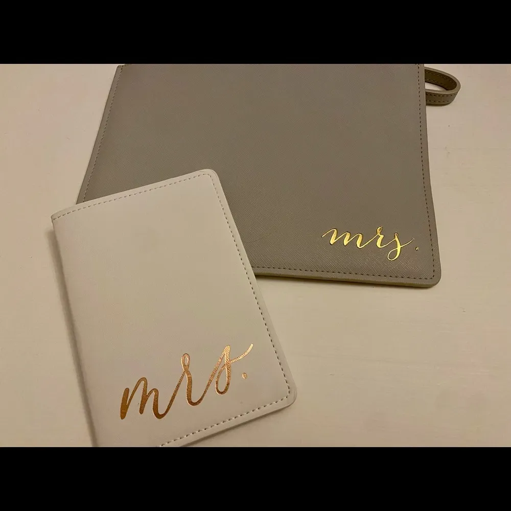 Bridal Honeymoon Passport Holder Clutch Set Mrs - Image 2