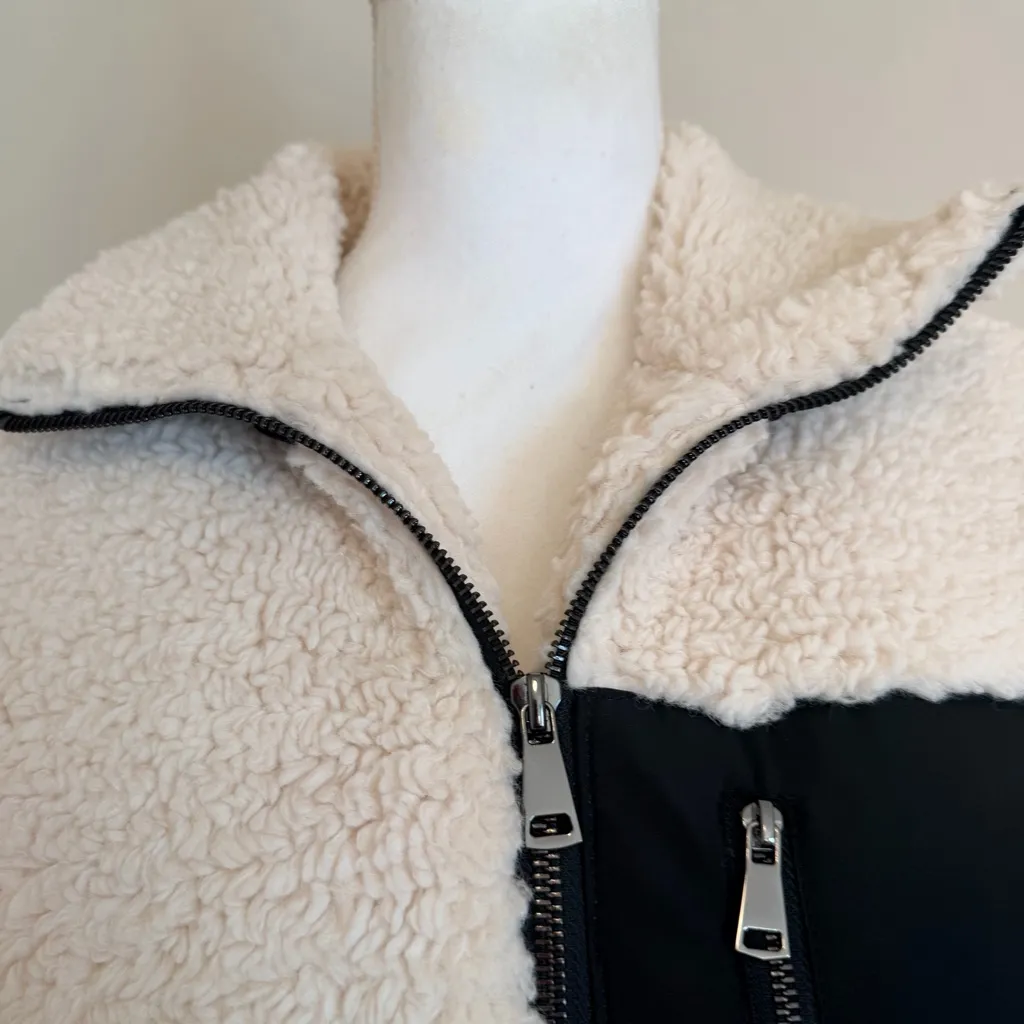 Adrienne Landau women's faux Sherpa vest in ivory and black size medium - Image 10
