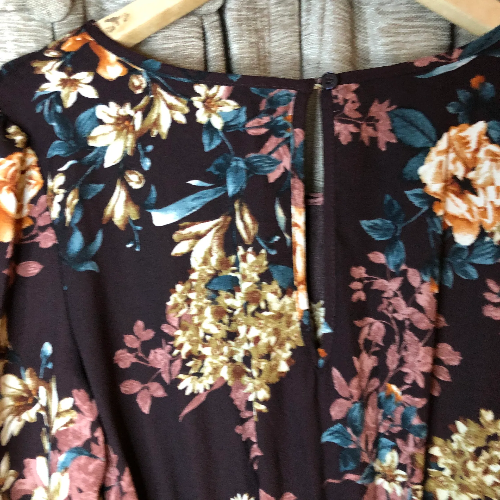 Xhiliration Wine Floral Print Long Sleeve Scoop Neck Ruffle Front Dress Medium - Image 16