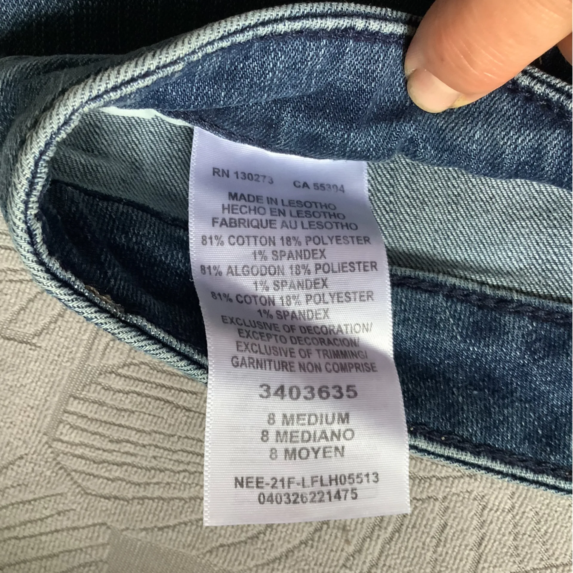 Women’s high waist jeans - GREAT condition 🦋 - Image 5