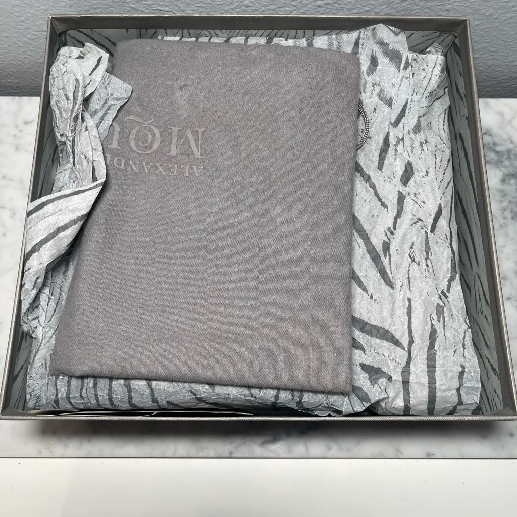 Alexander McQueen  Black Pointed Heels - Image 10