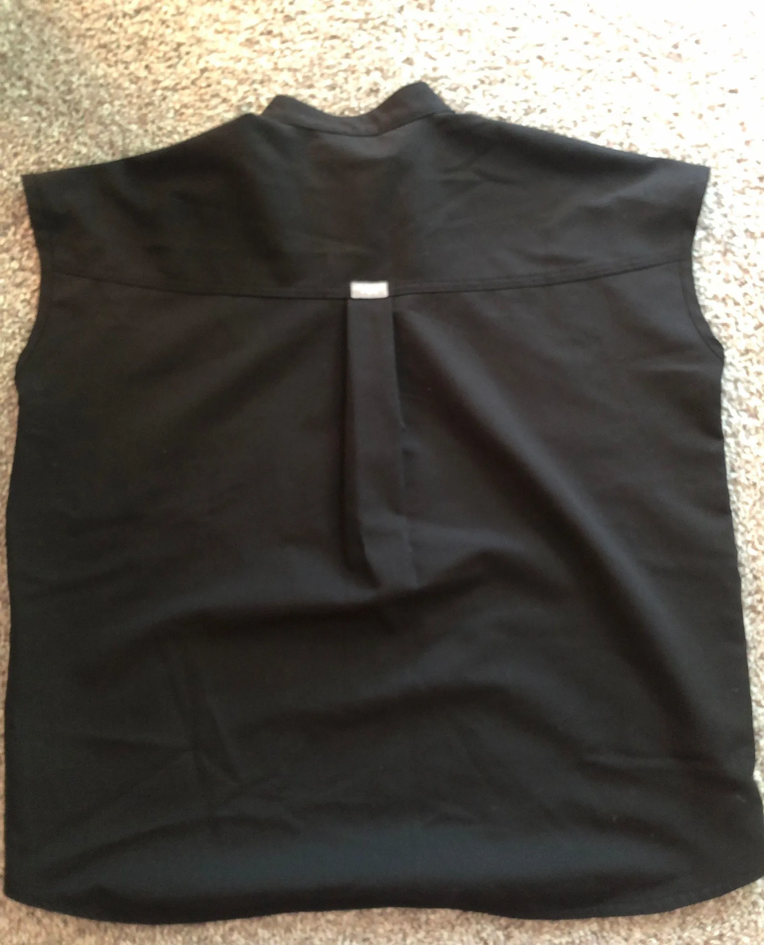 FIGS Scrub Top - Image 3