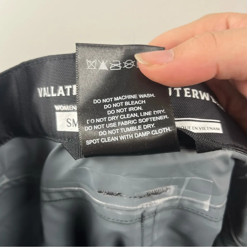 VALLATION OUTERWEAR DARK RAIN WATERPROOF PANTS women’s size small Black - Image 9