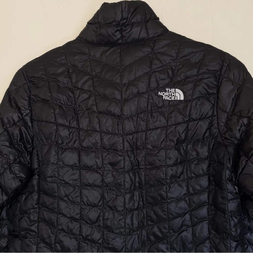 THE NORTH FACE Women’s Thermoball Jacket Black Small - Image 6