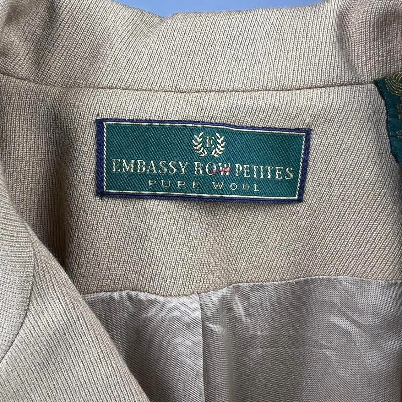 Vintage Embassy Row Pure Wool Camel Blazer - Image 5