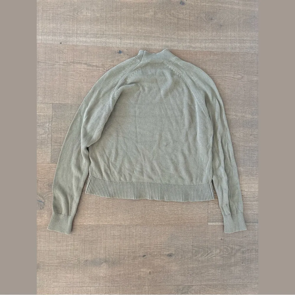 Everlane  beige high neck long sleeve top - Image 2