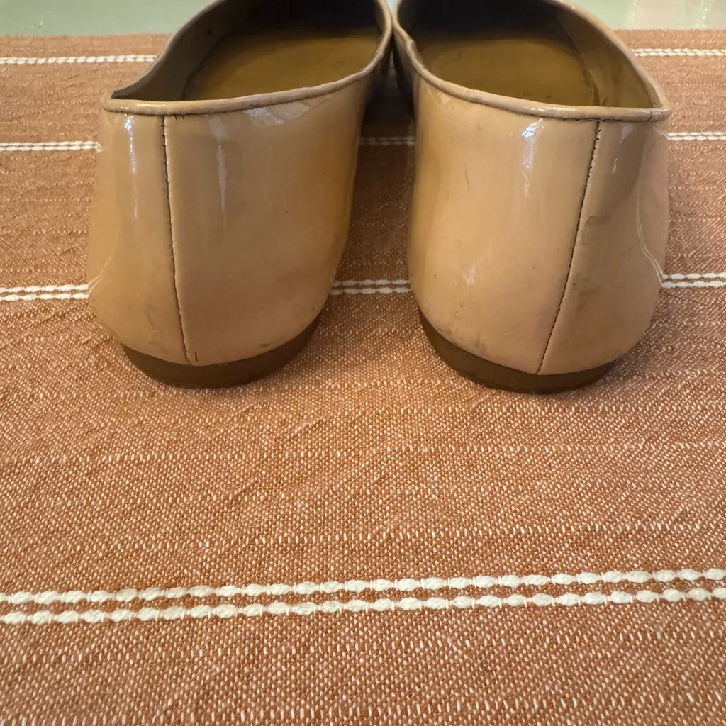 Tory Burch Nude Patent Flats with Gold Logo - Image 3