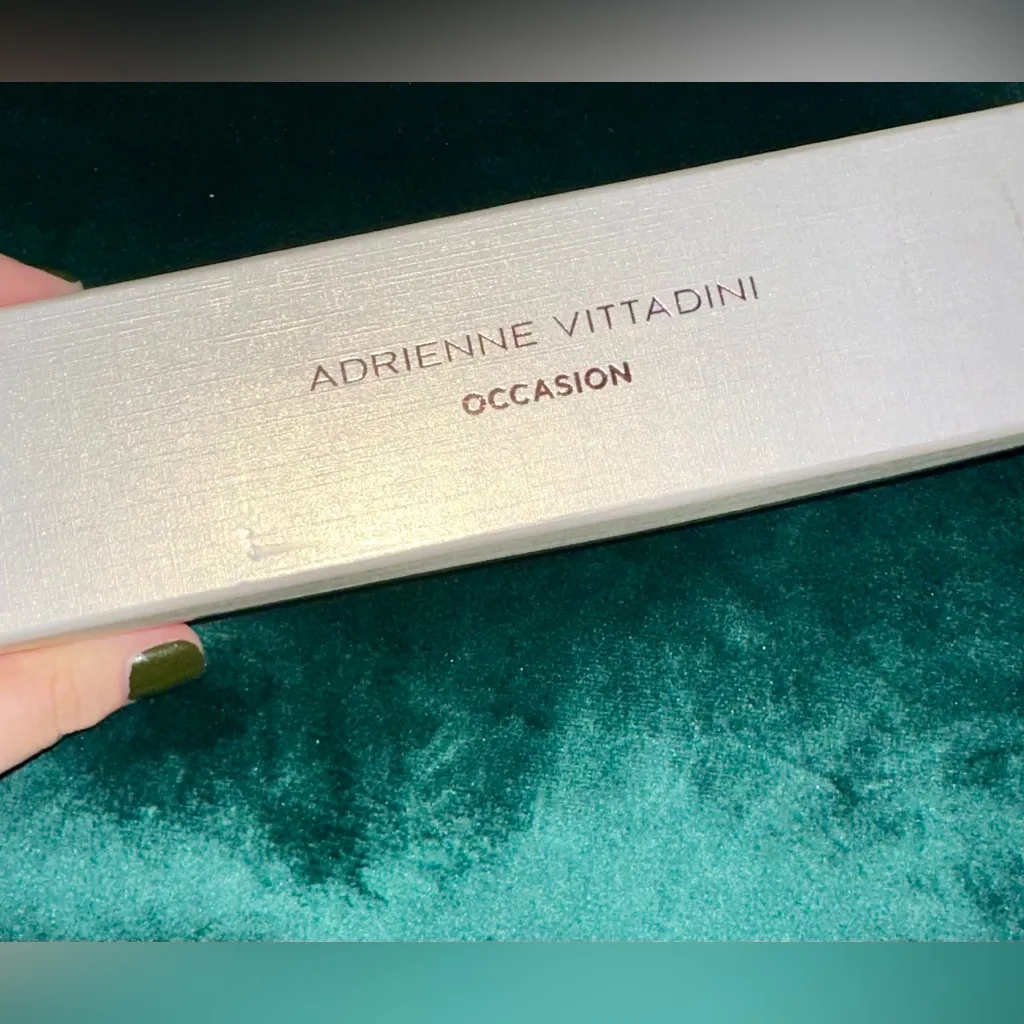 NIB ADRIENNE VITTADINI Floral Silver Bracelet - Image 4