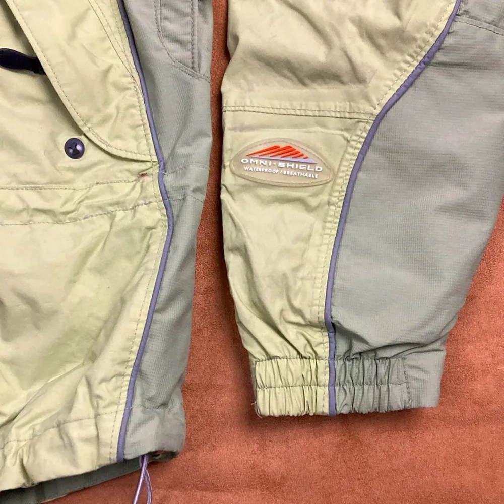 Size M  Omni Shield waterproof Ski Jacket Windbreaker - Image 3