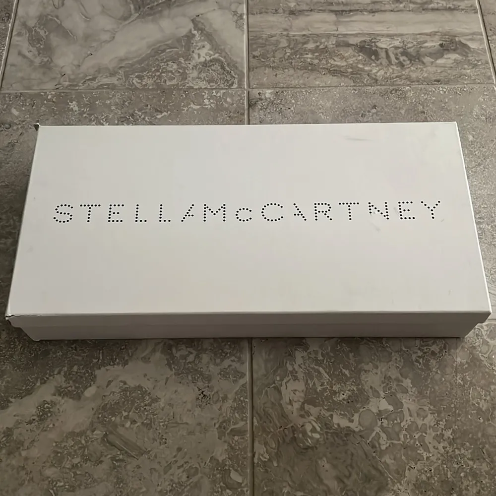 Stella McCartney Elsa Knee-High Heeled Boots in Coffee Brown, NWT, Size 38 $1350 - Image 14