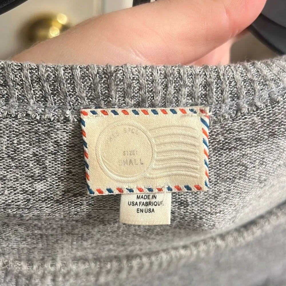 ✨Anthropologie Postmark Size Sm Gray Ray/Poly/Span Ruffled Hem V-Neck Pullover✨ - Image 6