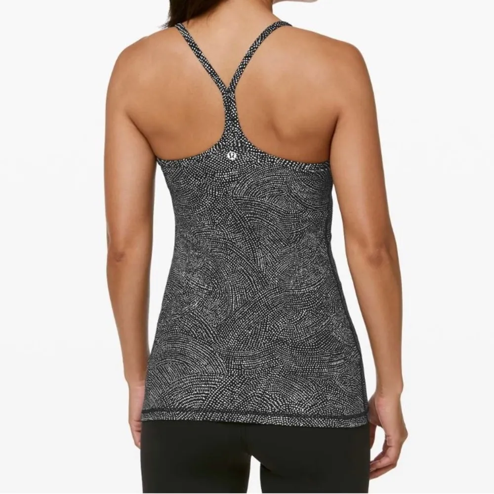 lululemon athletica Power Y Tank -Size 6 - Image 2