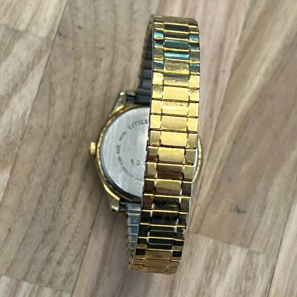 Citizen Ladies Watch Vintage Gold Tone Stretch Bracelet White Dial Date Window - Image 5