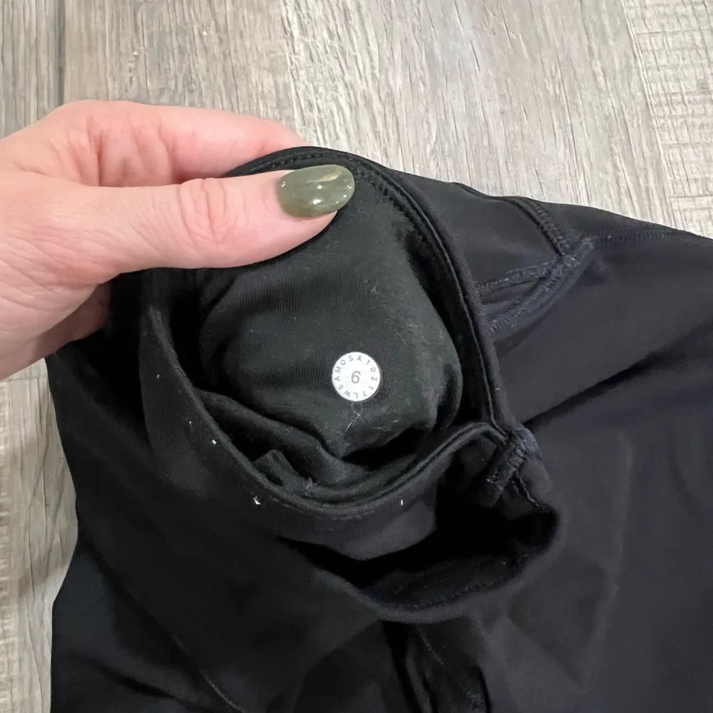 Lululemon Train Times black mesh 7/8 (6) - Image 4