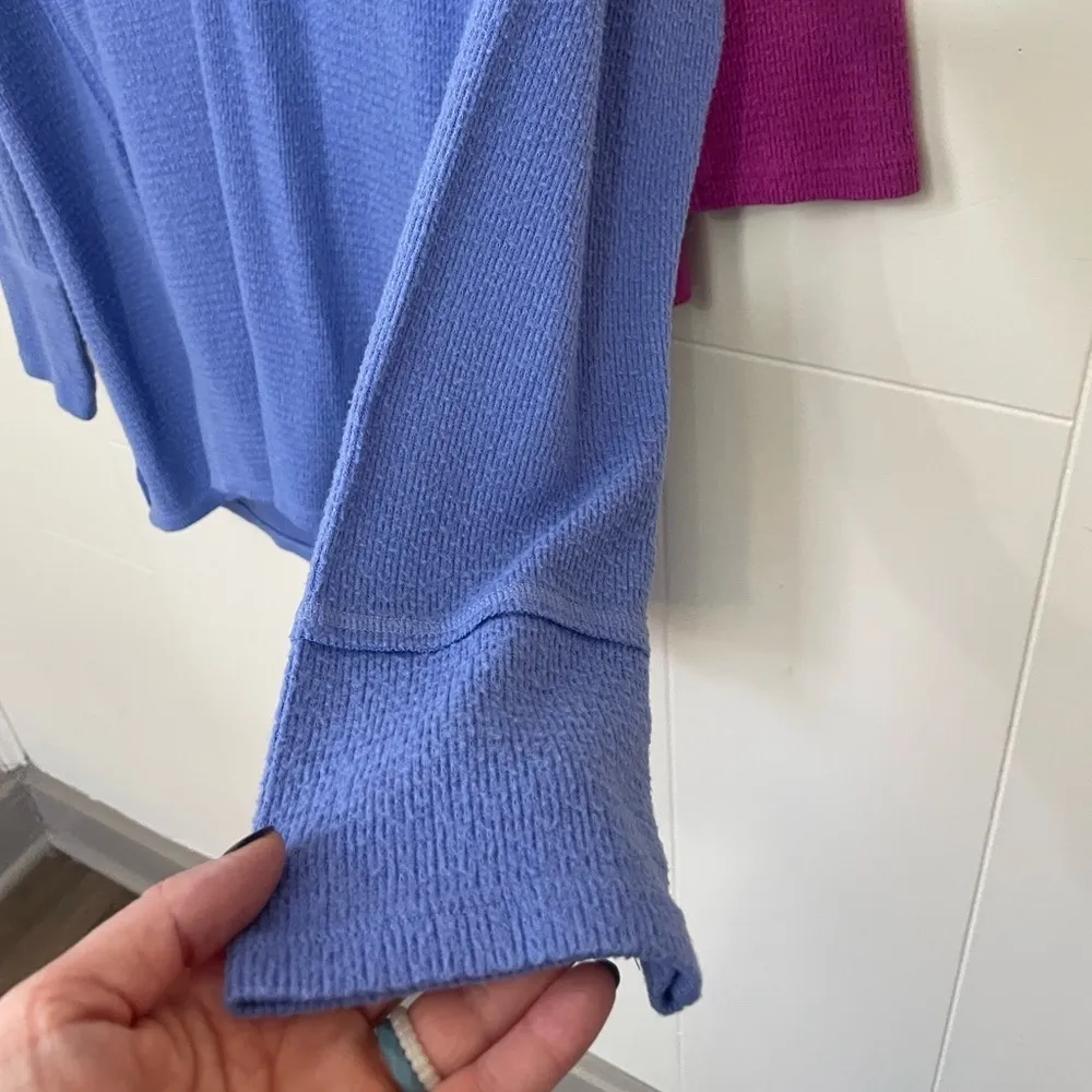 Set Of (2) Wildfox Fuzzy Cozy V-neck Loungewear Tops ~ Women’s Size Small - Image 6