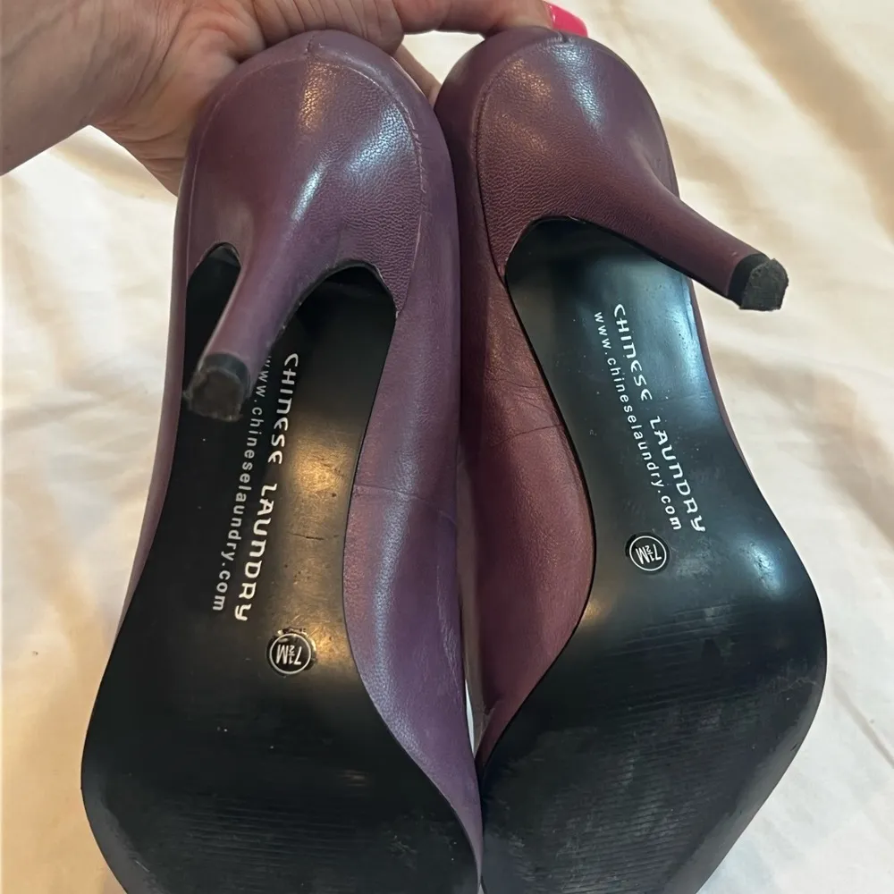 Chinese laundry plum purple pumps - Image 4