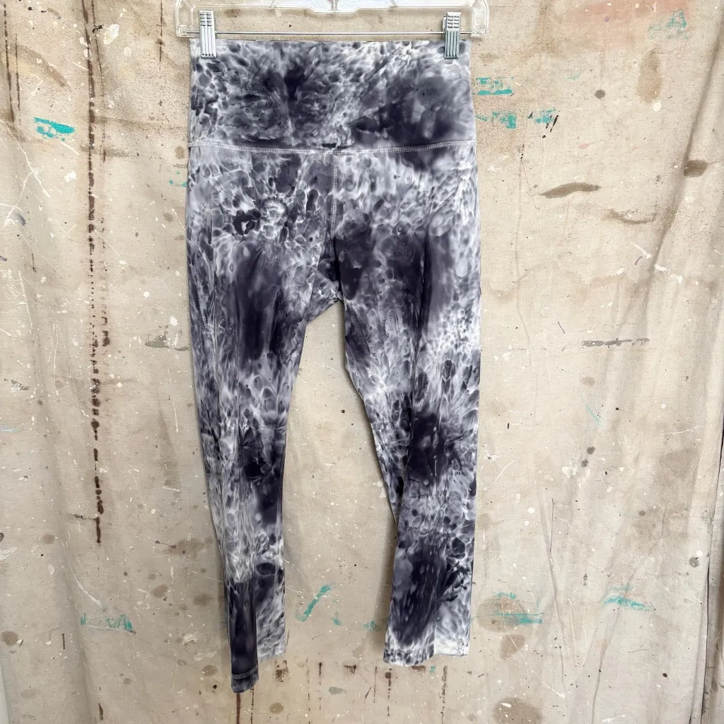 Lululemon Wunder Under Marble Dye High Rise Crop 21" - Image 2