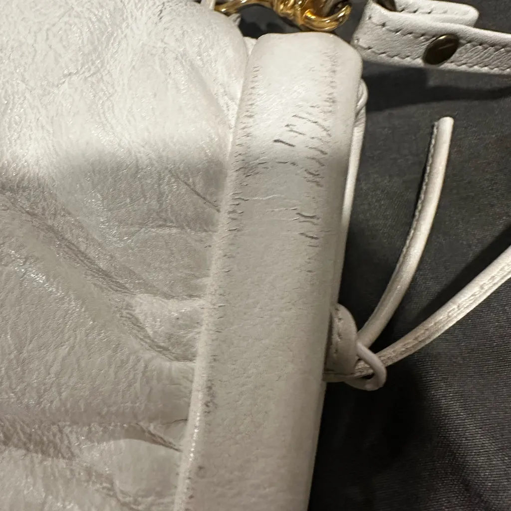 Vintage 80s Etienne Aigner White Leather Small Shoulder Bag Purse Zip Closure. - Image 11