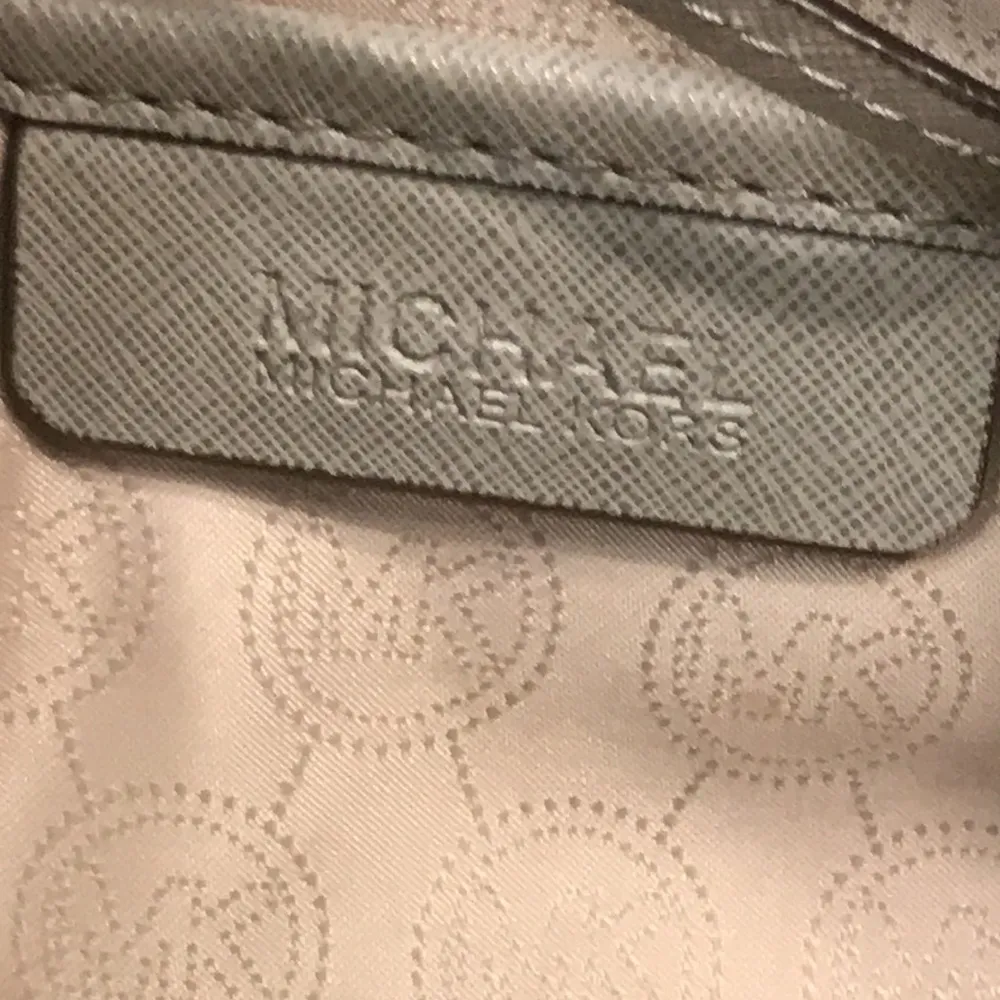 MICHAEL Michael Kors Leather Gray Satchel Hand Bag - Image 16